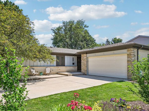 815 S Salem Avenue, Arlington Heights, IL 60005