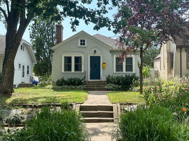 5320 37th Avenue S, Minneapolis, MN 55417