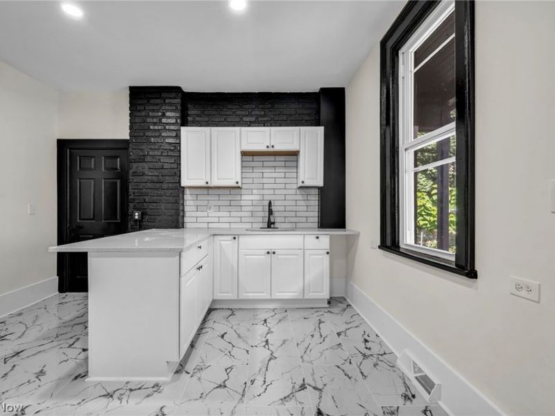 2188 Fulton Road , Cleveland, OH 44113 Photo 22