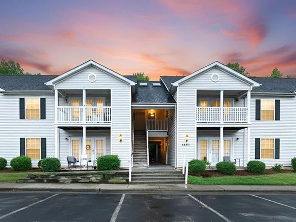 5805 Battery Drive , Unit 2D, Greensboro, NC 27409