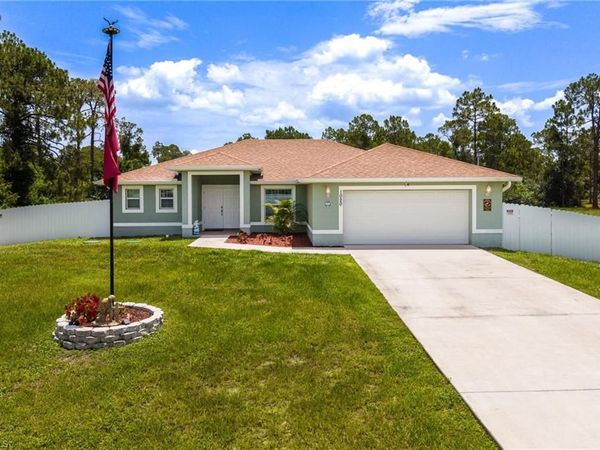 1020 Prospect AVE, LEHIGH ACRES, FL 33972