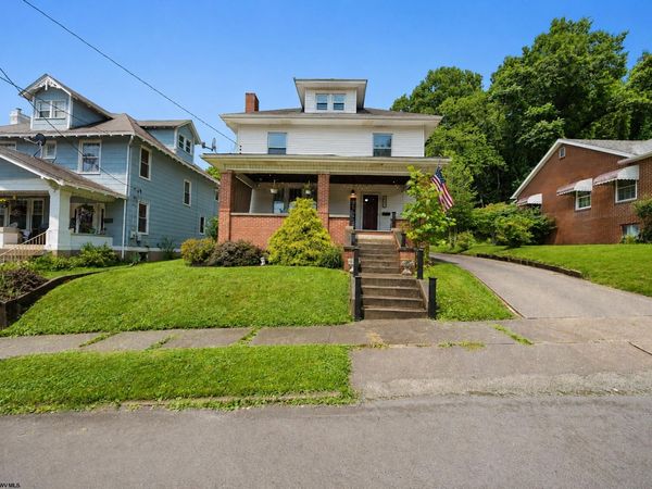 649 Court Avenue, Weston, WV 26452