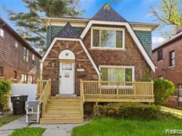18720 Salem Street, Detroit, MI 48219