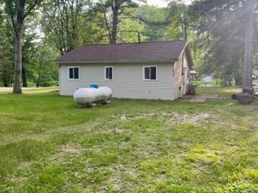 6246 Dorr, Clam Union Twp, MI 49632