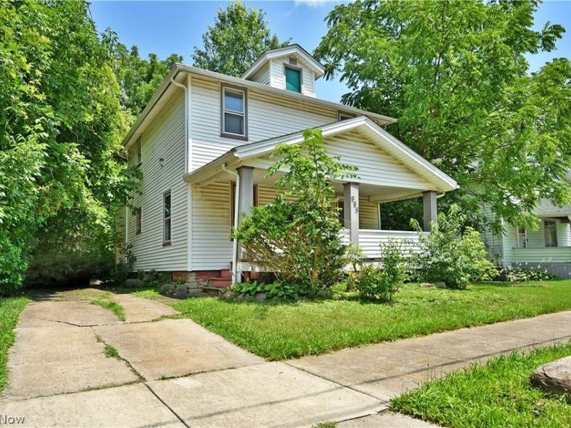995 Glenwood Street NE, Warren, OH 44483 Photo 2
