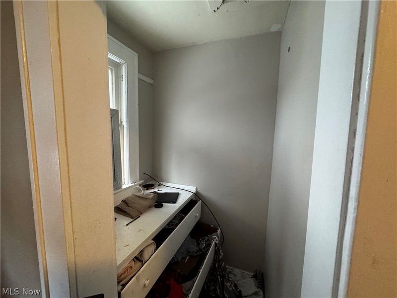 974 E 144th Street, Cleveland, OH 44110 Photo 14