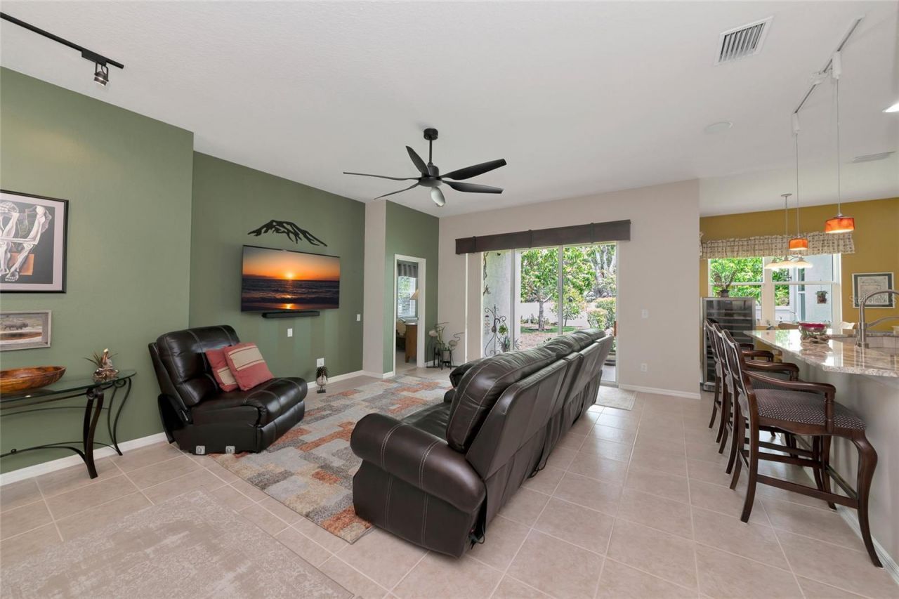 5720 43rd Court E, Bradenton, FL 34203 Photo