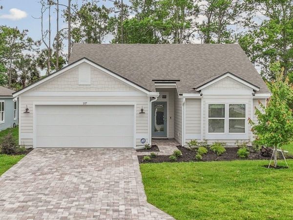107 GREEN CIRCLE , PALM COAST, FL 32164