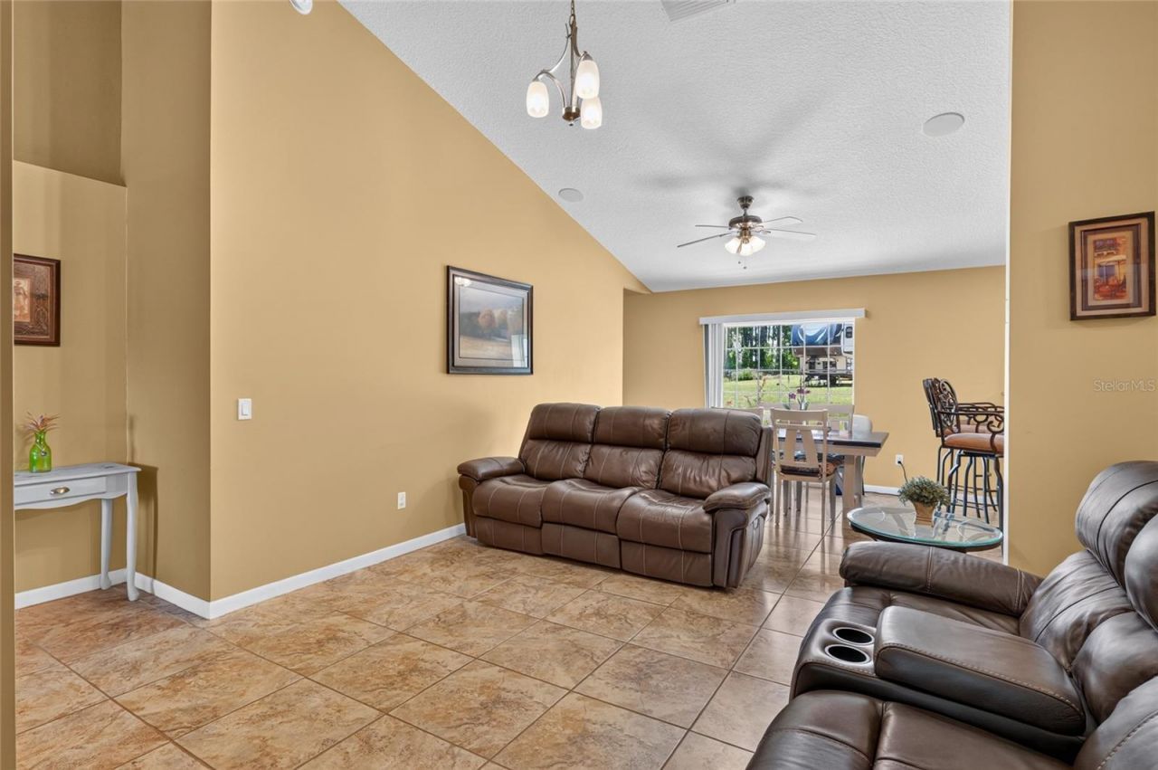 3830 Griffin View Drive, Lady Lake, FL 32159 Photo