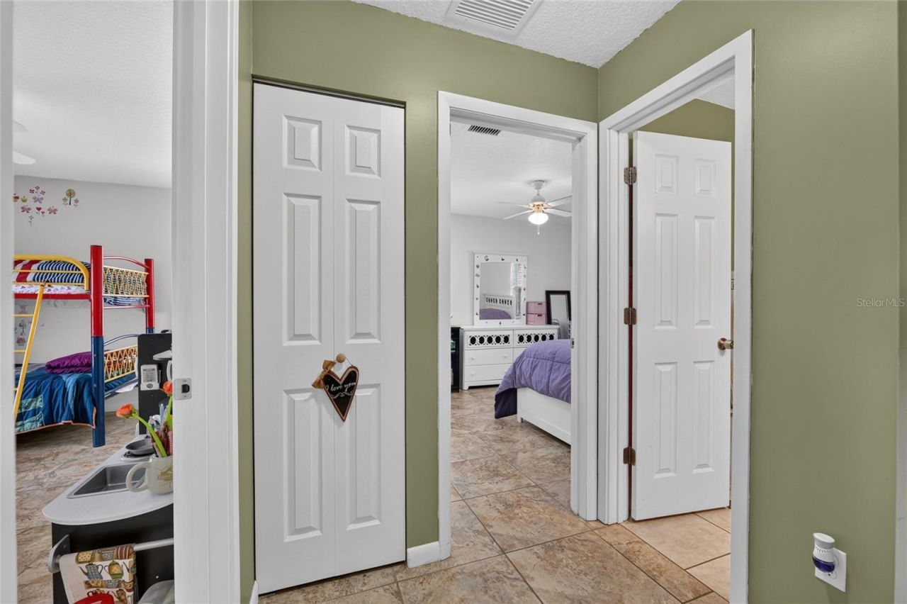 3830 Griffin View Drive, Lady Lake, FL 32159 Photo