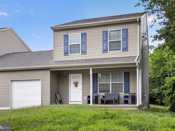 4 TYRONE AVENUE, NEW CASTLE, DE 19720