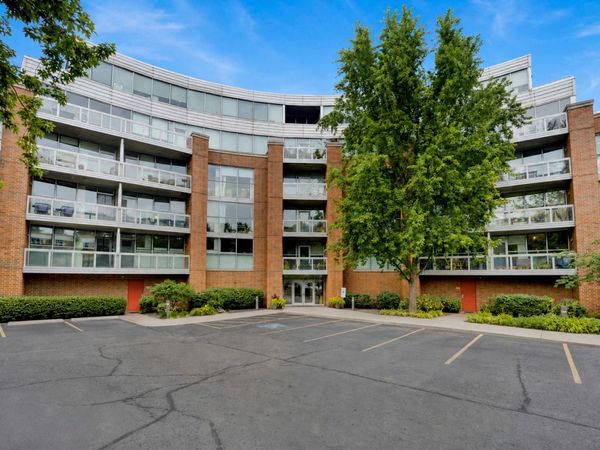 1228 Emerson Street, Unit 303, Evanston, IL 60201