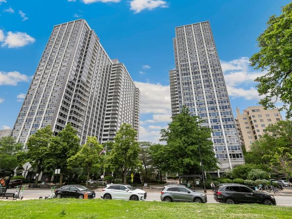 4250 N Marine Drive, Unit 2130, Chicago, IL 60613