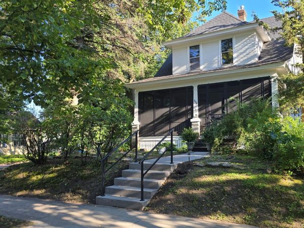 998 Margaret Street, Saint Paul, MN 55106