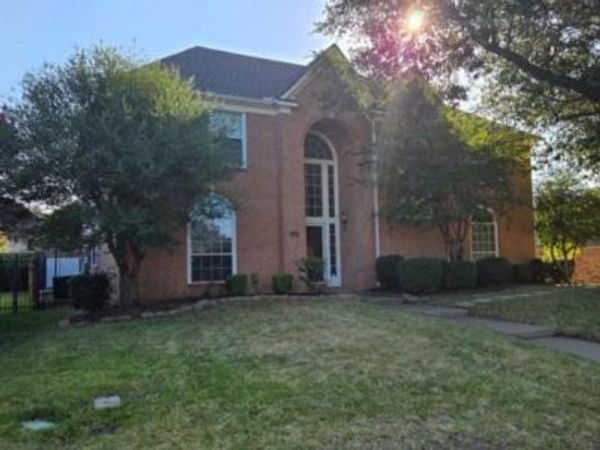 3909 Tuscany Court , Arlington, TX 76016