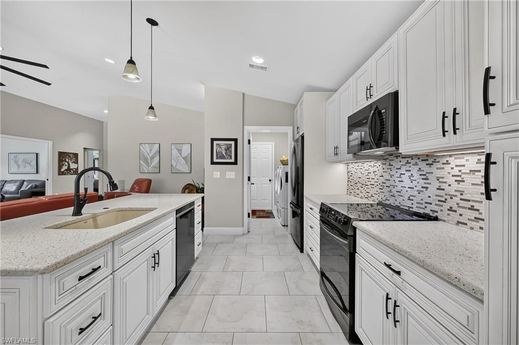 14066 Castle Hill Way, Fort Myers, FL 33919 Photo