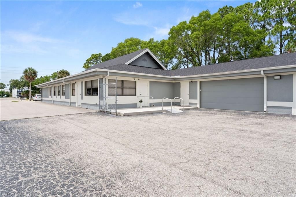 6241 Arc Way, Fort Myers, FL 33966 Photo