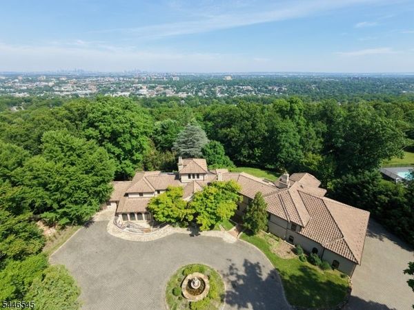 50 Rock Spring Rd, West Orange, NJ 07052