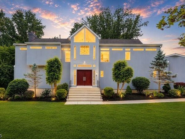 30 Ellsworth Dr, Warren, NJ 07059