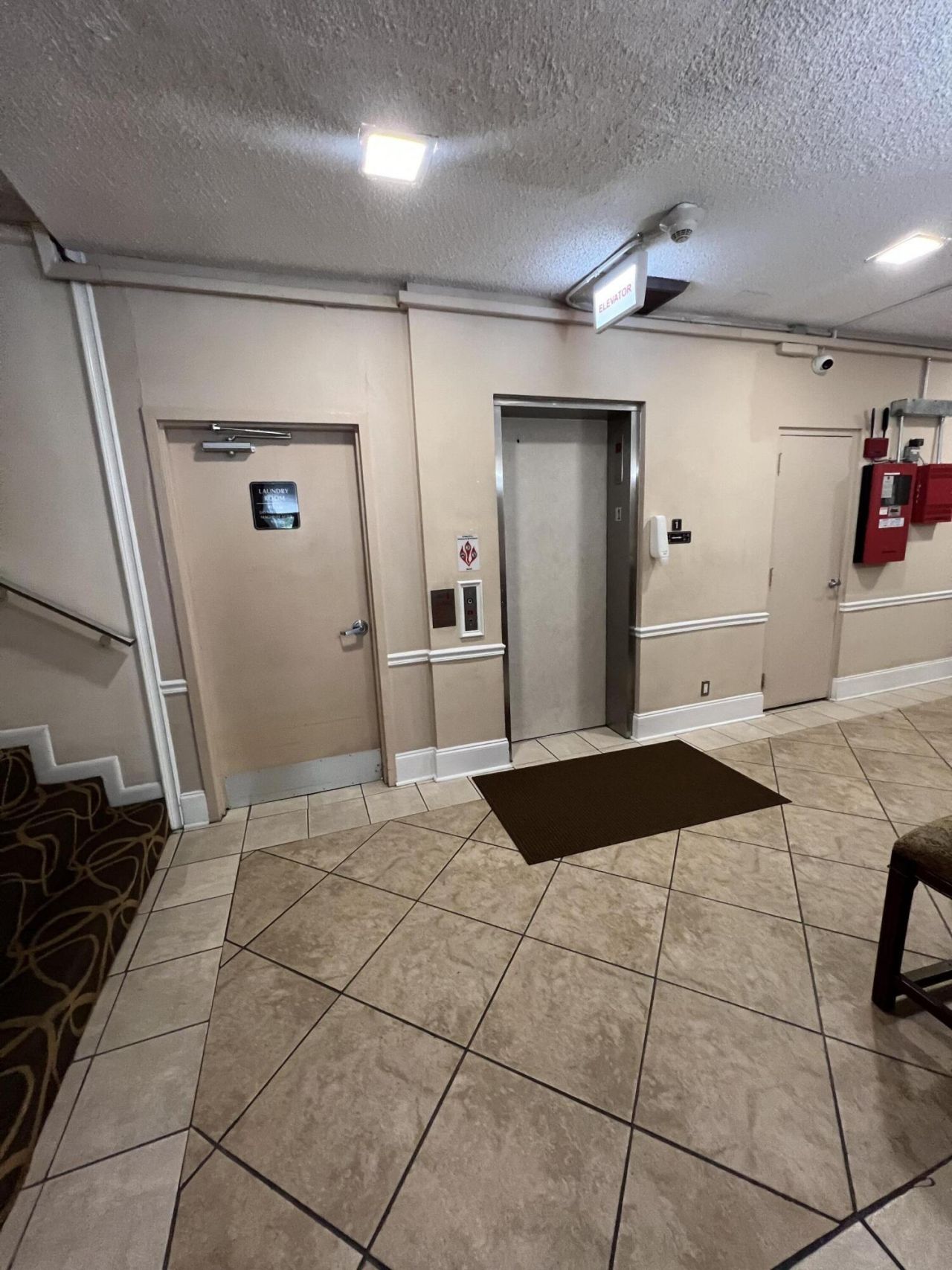 480 Executive Center Drive, Unit 2d, West Palm Beach, FL 33401 Photo