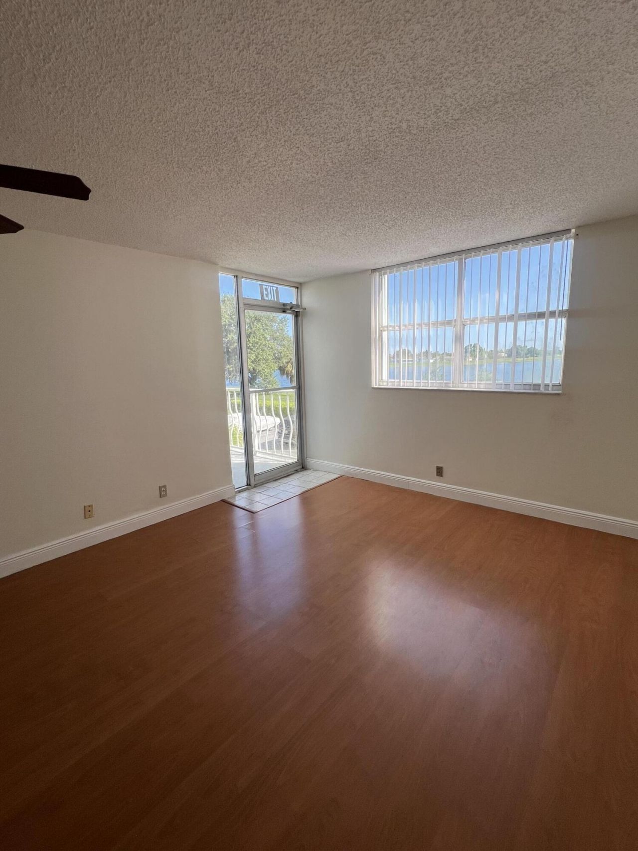 480 Executive Center Drive, Unit 2d, West Palm Beach, FL 33401 Photo