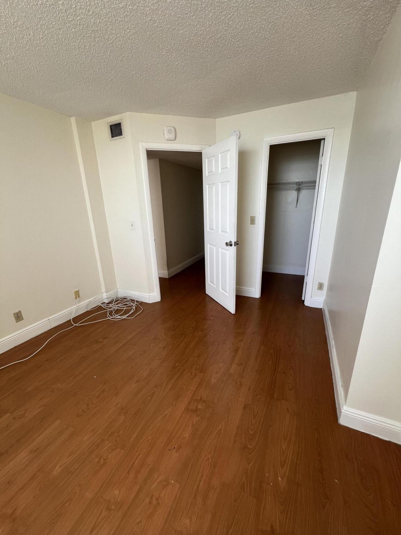 480 Executive Center Drive, Unit 2d, West Palm Beach, FL 33401 Photo