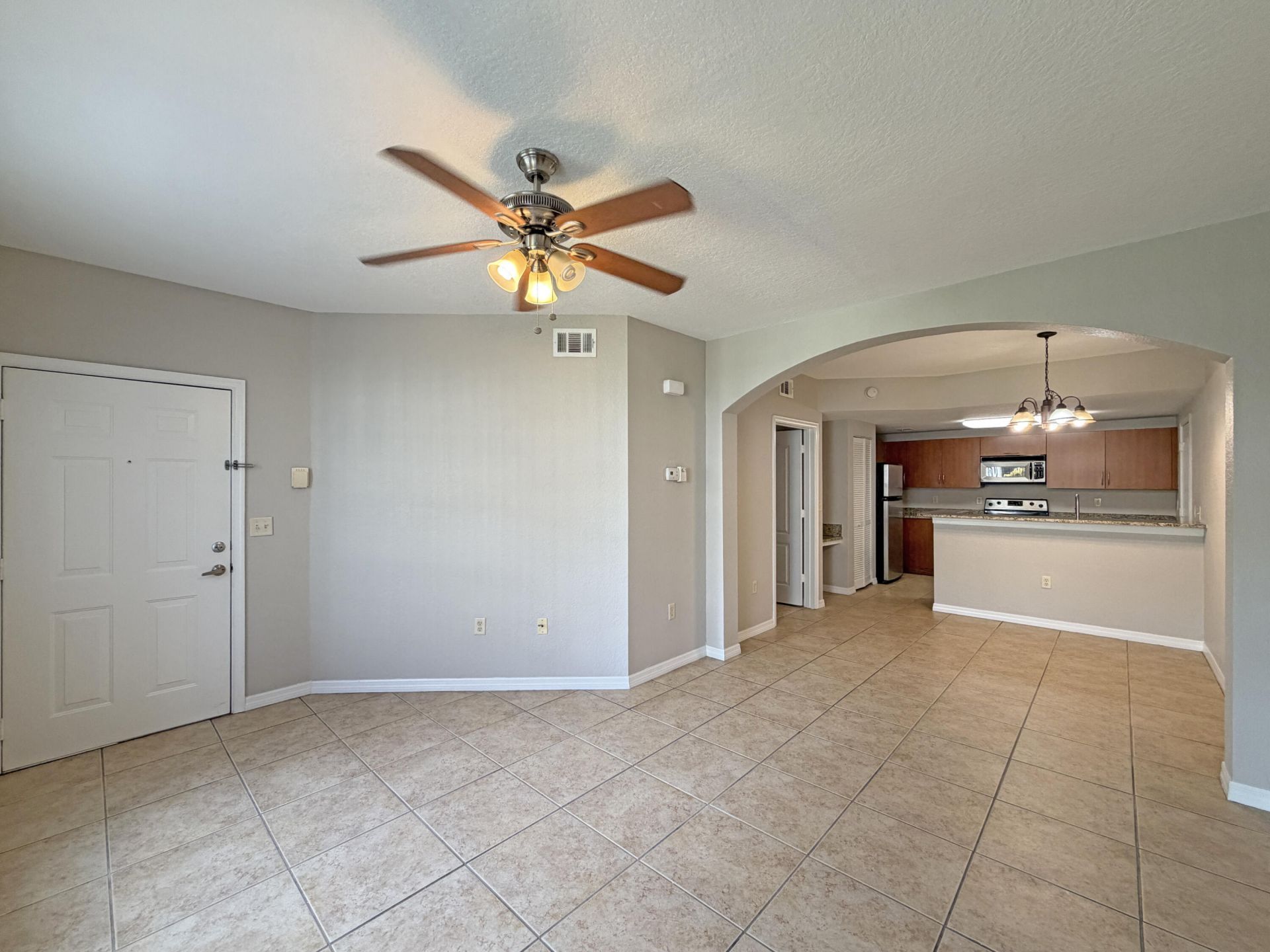 138 SW Peacock Boulevard, Unit 20-106, Port Saint Lucie, FL 34986 Photo