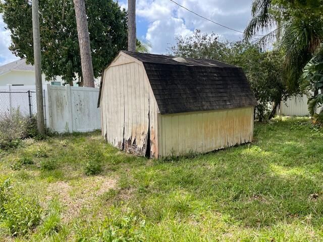 570 Londonderry Circle Se, Palm Bay, FL 32909 Photo