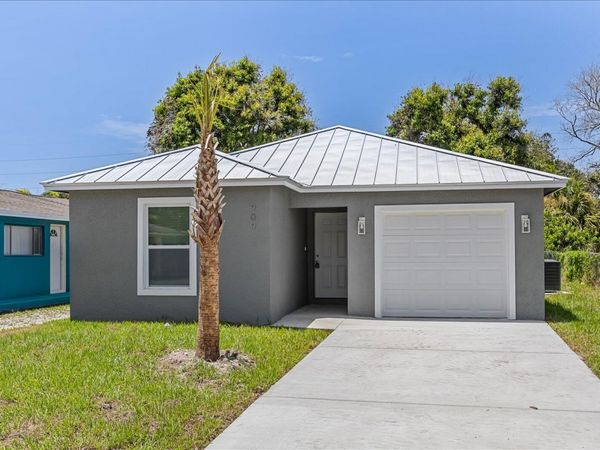 909 20TH N, Fort Pierce, FL 34950