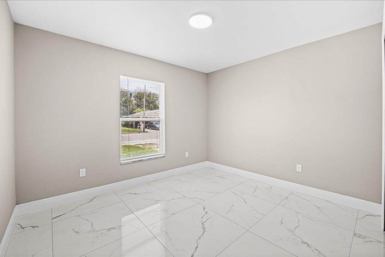 909 20th N, Fort Pierce, FL 34950 Photo