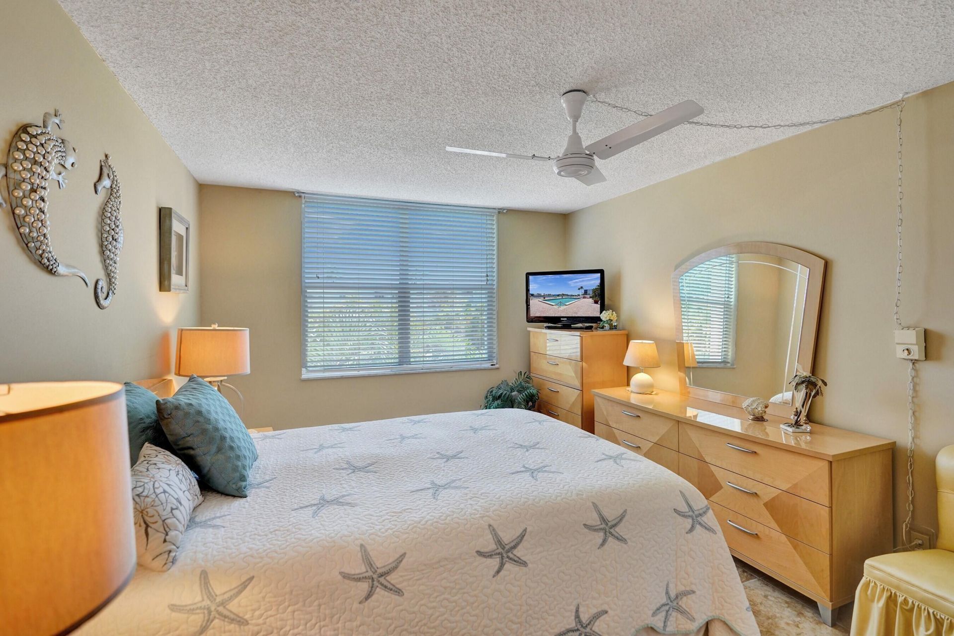 2000 S Federal Highway, Unit 307, Boynton Beach, FL 33435 Photo