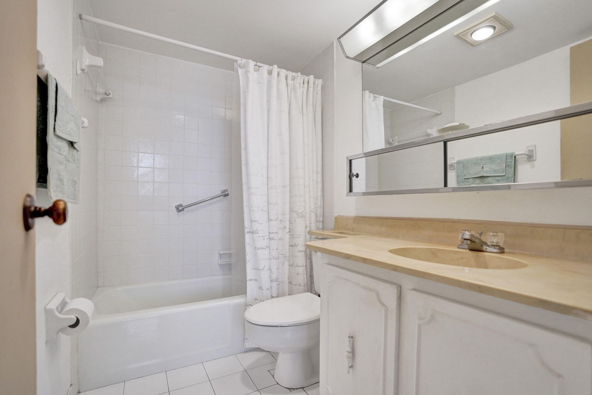 2000 S Federal Highway, Unit 307, Boynton Beach, FL 33435 Photo