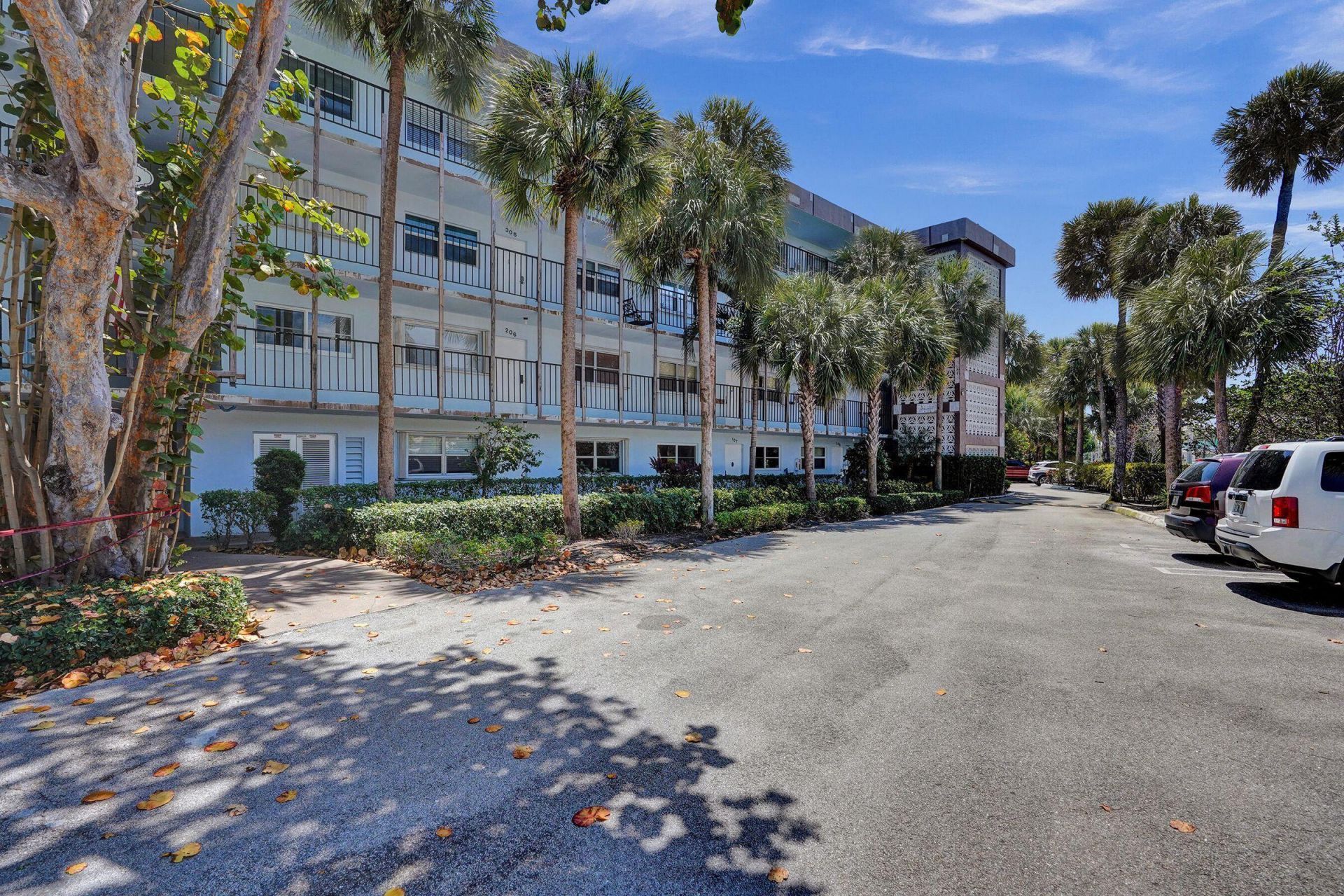 2000 S Federal Highway, Unit 307, Boynton Beach, FL 33435 Photo