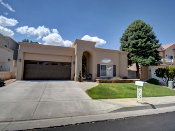 11132 Spyglass Hill Lane NE, Albuquerque, NM 87111