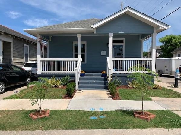 8601 APRICOT Street , New Orleans, LA 70118