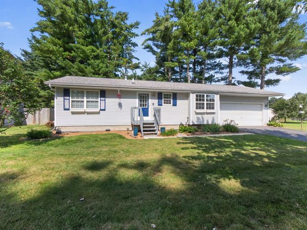 10224 Mizzen Lane, Pleasant Lake, MI 49272