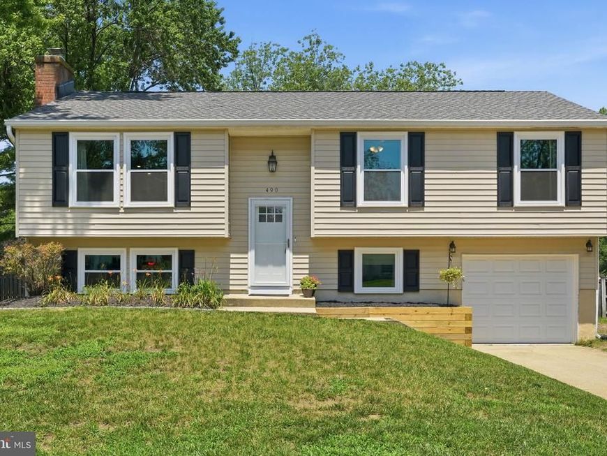 490 Eleanor Lane, Arnold, MD 21012 Main Photo