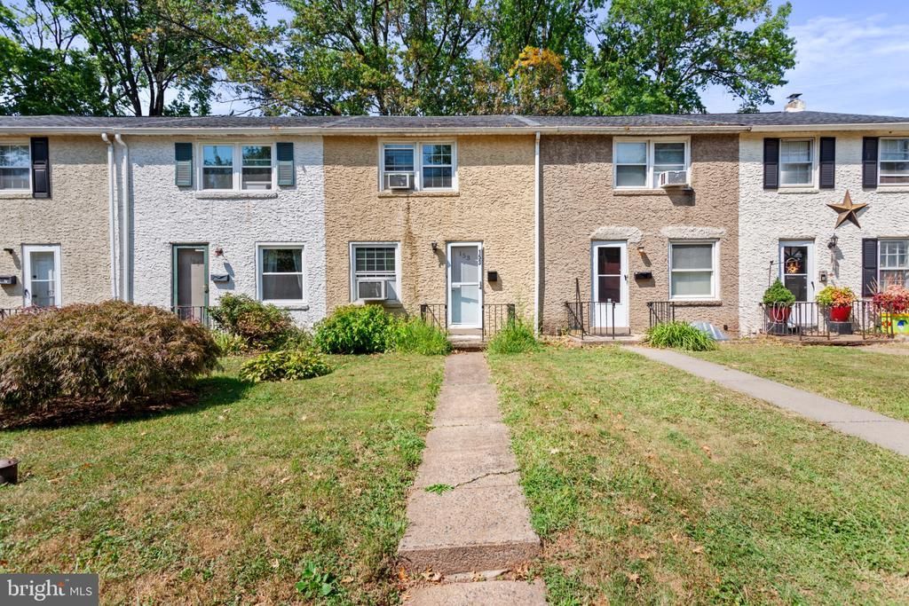 153 SUNRISE LANE , POTTSTOWN, PA 19464