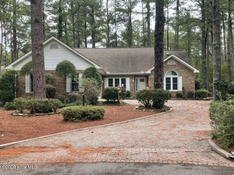 5 Woodway Lane, Pinehurst, NC 28374 Main Photo