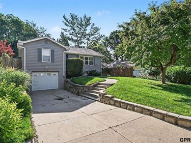 835 S 67 Avenue, Omaha, NE 68106