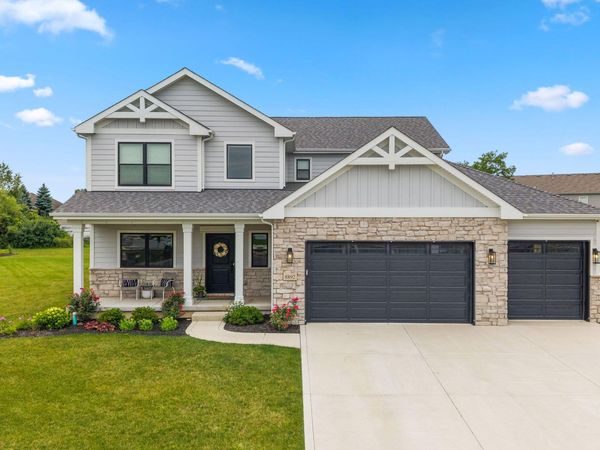 8892 Morning Crest Court, St. John, IN 46373