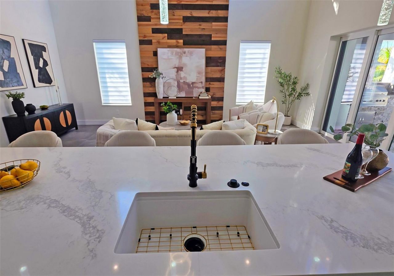 2475 Bay Street , Sarasota, FL 34237 Photo