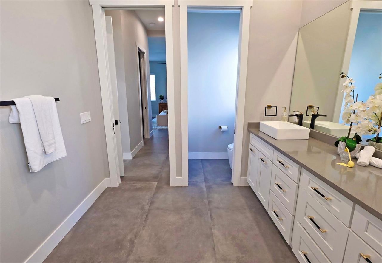 2475 Bay Street , Sarasota, FL 34237 Photo
