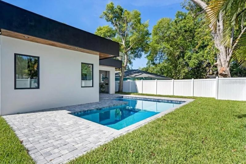 2475 Bay Street , Sarasota, FL 34237 Photo
