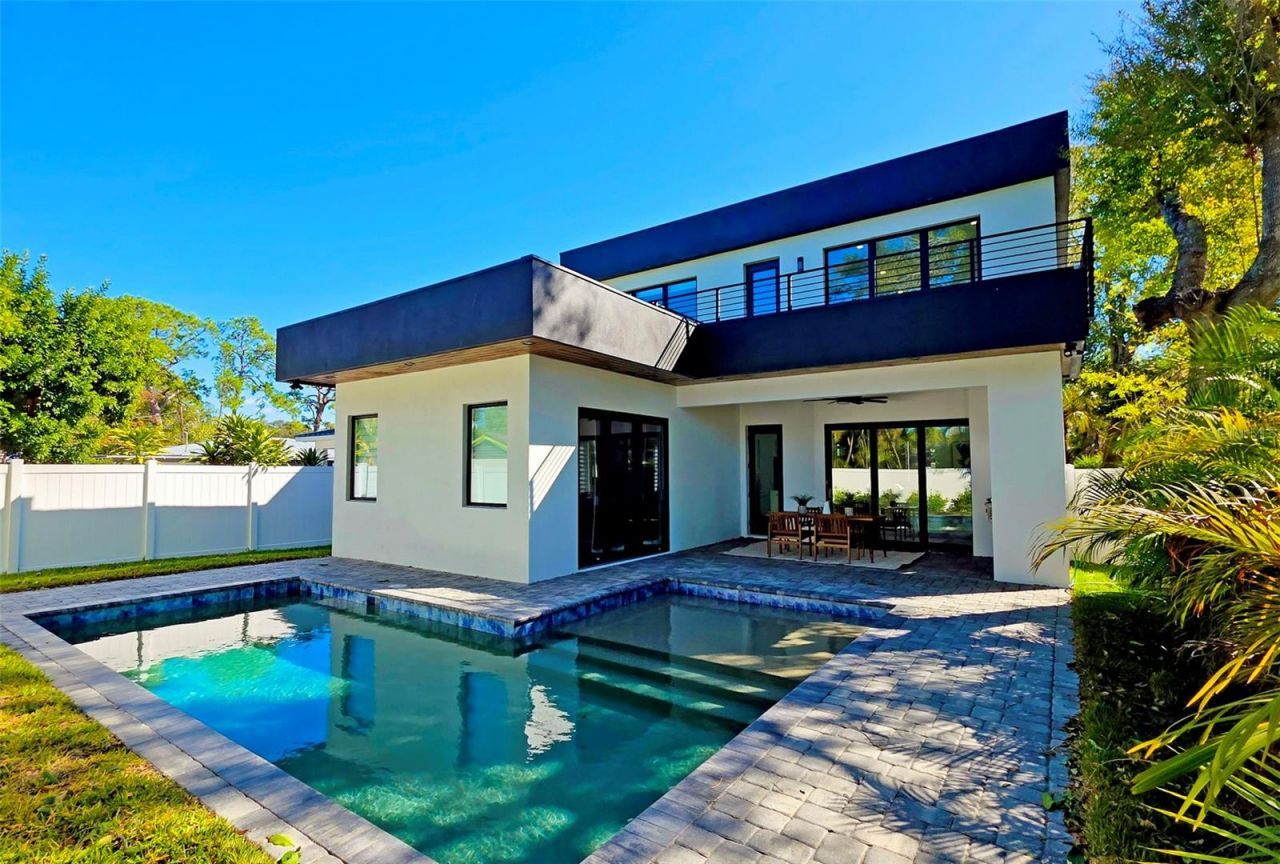 2475 Bay Street , Sarasota, FL 34237 Photo