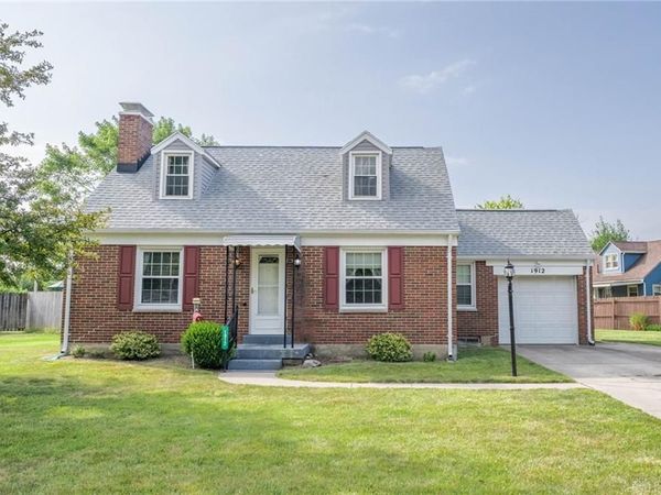 1912 N Sunny Ridge Road, Butler Township, OH 45414