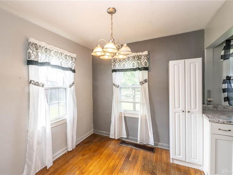 1912 N Sunny Ridge Road, Butler Township, OH 45414 Photo 8