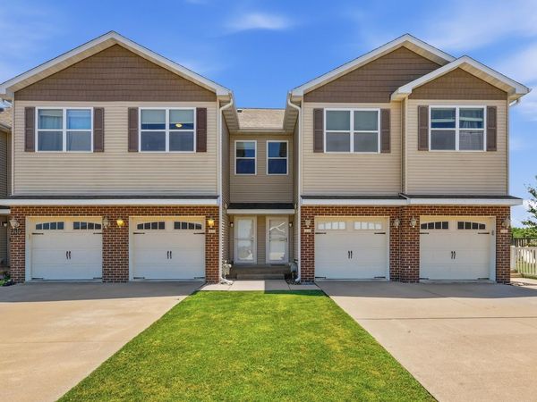 2650 Millstone Drive, Dubuque, IA 52002