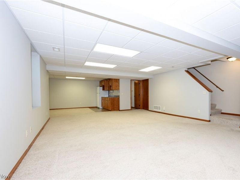 242 Woodbury Circle, Kidron, OH 44618 Photo 15