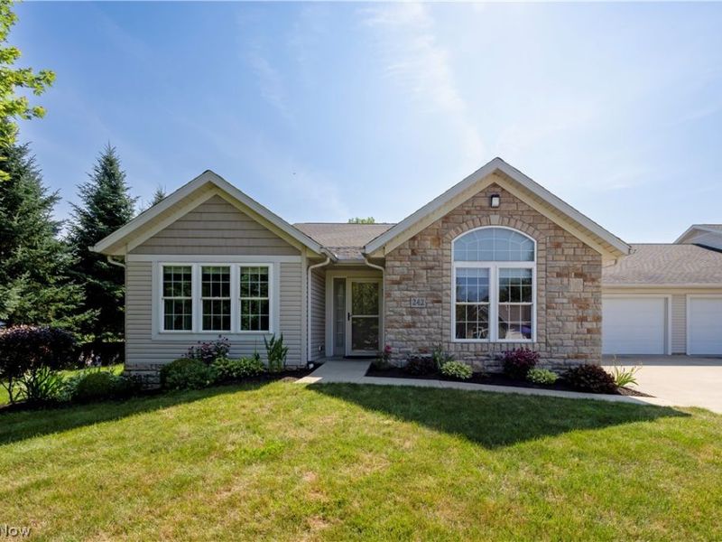 242 Woodbury Circle, Kidron, OH 44618 Photo 25